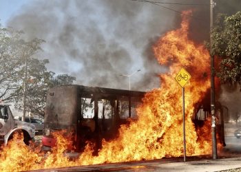 Saldo de 26 muertos tras operativo contra “El Mencho” en Tapalpa; 27 detenidos y 17 bloqueos activos
