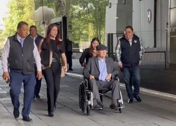 David Colmenares se registra para buscar la reelección al frente de la ASF