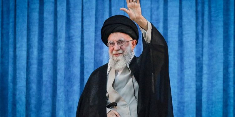 Muere el ayatolá Ali Khamenei en ataque de Israel y EU; crece la tensión en Medio Oriente