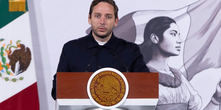 México contiene brote de sarampión con vacunación histórica pese a más de 9 mil casos acumulados