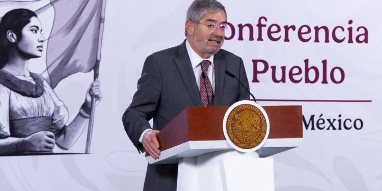 EU detiene a más de 177 mil mexicanos; 13 mil siguen en centros migratorios