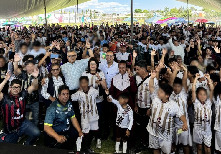 Mariela Gutiérrez encabeza premiación de la Copa MG y defiende apoyo a Bombarderos de Tecámac