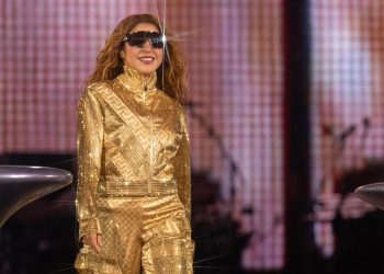 Sheinbaum presume concierto de Shakira: 400 mil personas y ambiente familiar en el Zócalo