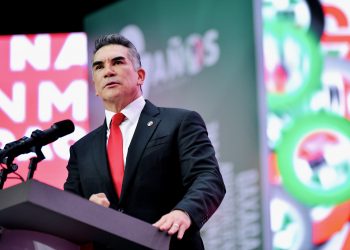 Llama Alejandro Moreno a PAN y MC a una alianza para “salvar a México”