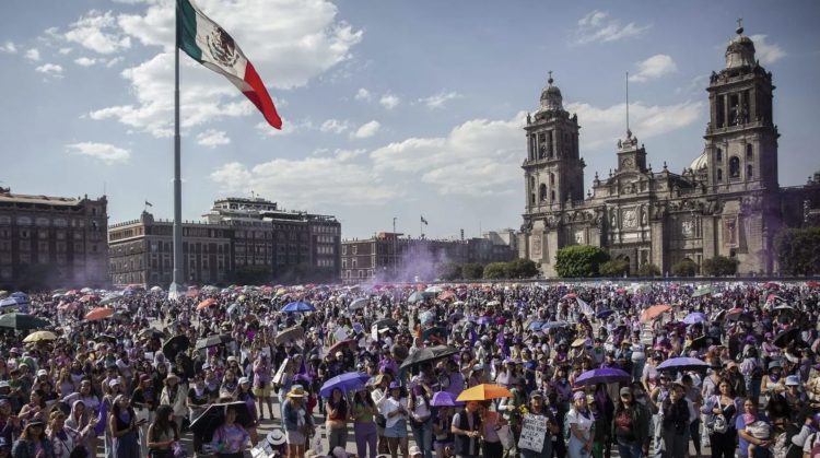 Miles de mujeres marchan en CDMX este 8M para exigir justicia y una vida libre de violencia