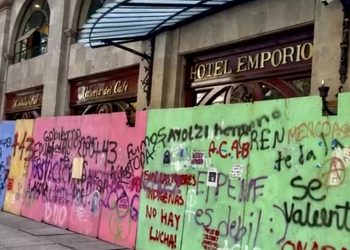 Marcha del 8M deja pérdidas por más de 61 mdp al comercio en CDMX