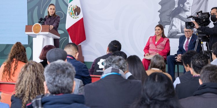 Sheinbaum desmiente hospitalización de López Obrador y señala a Jorge Fernández Menéndez por difundir versión falsa