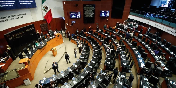 PAN, PRI y MC apoyan eliminar pensiones “doradas”, pero advierten problemas en iniciativa