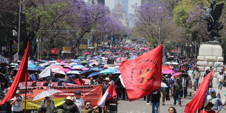 Morena y aliados no descartan uso de la fuerza ante bloqueos de la CNTE