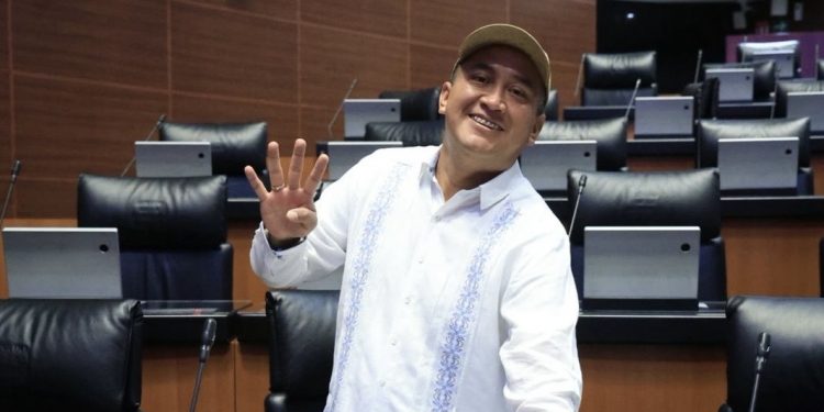 Mercado ilegal de cigarros crece en México; senador Morales pide reforzar combate al contrabando