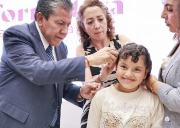 Niñas y niños escuchan por primera vez en Zacatecas tras jornada de implantes cocleares