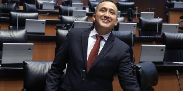 Antonino Morales va contra abusos: propone cancelación libre y sin penalizaciones en seguros