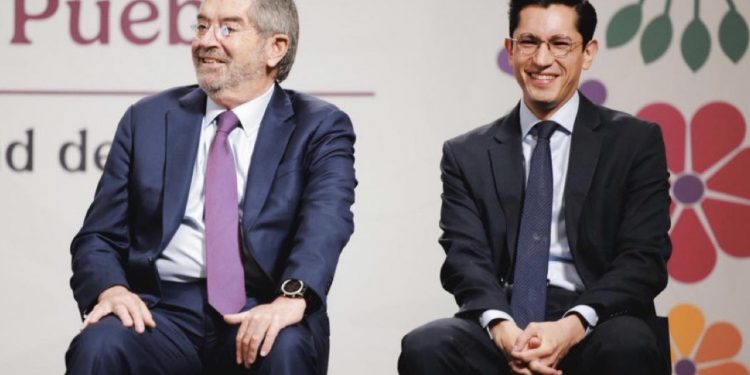 De la Fuente deja la SRE por motivos de salud; Roberto Velasco asume como nuevo canciller