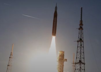 Artemis II inicia histórica misión lunar tras exitoso despegue desde Florida