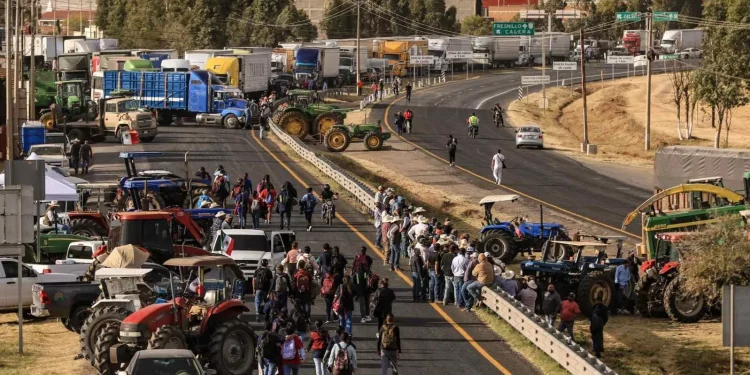 Alistan megabloqueo nacional desde las 7:00; afectará accesos a la CDMX