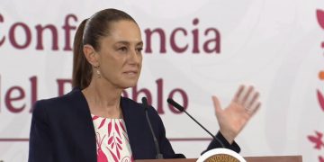 “No intervenimos”: Sheinbaum rechaza injerencia en Perú y defiende expansión de la 4T