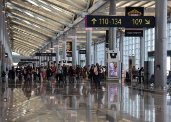 “Es el odio llevado al extremo”: Sheinbaum critica desinformación sobre el AIFA y destinos turísticos