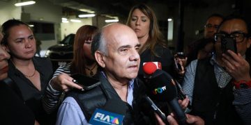 “Que den la cara”: oposición presiona por comparecencia de Víctor Rodríguez, director de Pemex, tras derrame en el Golfo de México 