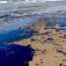 Fuga en oleoducto causó derrame en el Golfo de México; Pemex cesa a tres funcionarios
