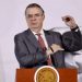 Sheinbaum cierra filas con Ebrard; descarta cambios en Economía