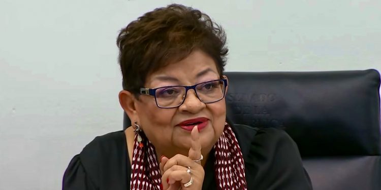 Ernestina Godoy promete una Fiscalía “sin colores partidistas ni interés político”