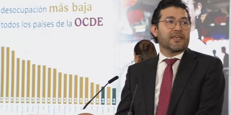 Sheinbaum destaca récord de empleo formal; Marath Bolaños y Zoé Robledo defienden cifras laborales y crecimiento del mercado de trabajo en México