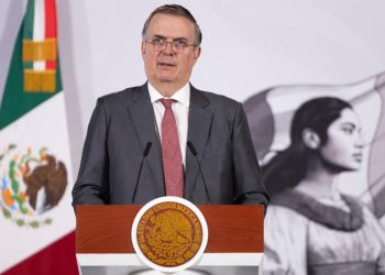 Ebrard se defiende: “No hubo abuso” por estancia de su hijo en embajada en Reino Unido