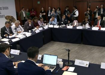 Comisiones del Senado aprueban aplazar elección judicial a 2028; oposición acusa “burla” y “fracaso” de la reforma