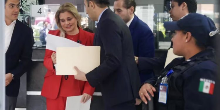 “Quieren fabricarme un caso”: Maru Campos arremete contra Morena y la FGR