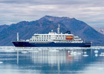 Confirma OMS brote de hantavirus en crucero MV Hondius varado frente a Cabo Verde; hay tres muertos