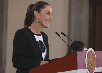 Entre el Mundial y el rezago educativo: Sheinbaum descarta reducir clases sin análisis