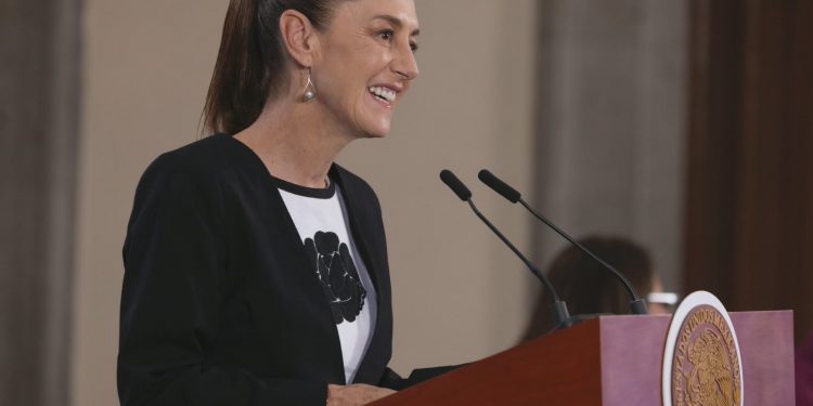 Entre el Mundial y el rezago educativo: Sheinbaum descarta reducir clases sin análisis