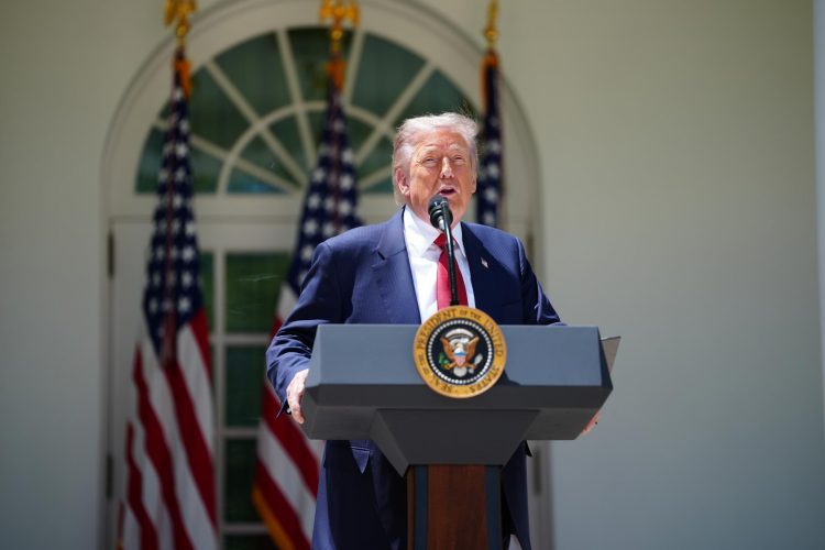 “Los cárteles gobiernan México”: Trump recrudece choque con Sheinbaum