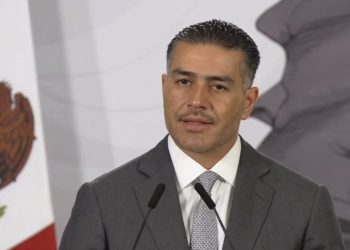 Golpe al huachicol, detenciones de líderes criminales y más de 391 toneladas de droga aseguradas: Harfuch
