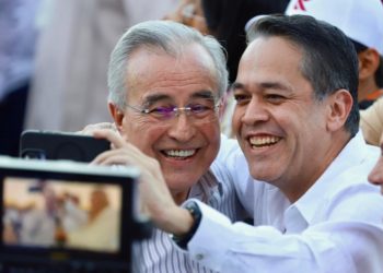 Enrique Díaz, exsecretario de Finanzas de Sinaloa, se entrega en EU; lo ligan a “Los Chapitos” y a operación electoral de Rocha Moya