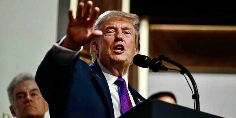 Migrantes (mexicanos), bajo sospecha financiera: Trump endurece vigilancia sobre remesas y créditos