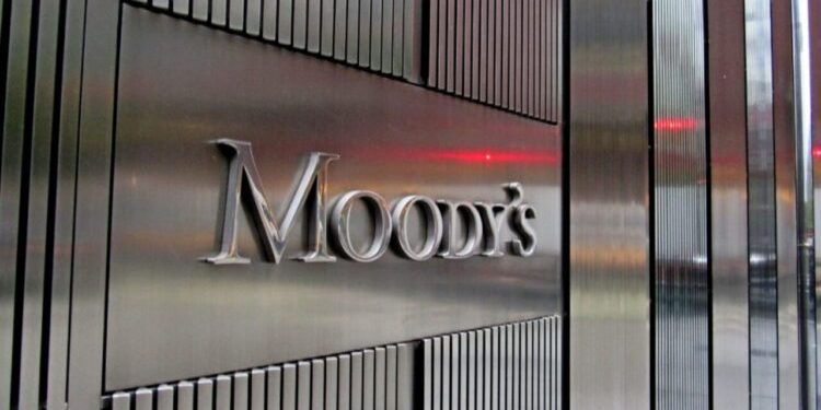 Moody’s baja calificación a México, pero reconoce disciplina fiscal del gobierno