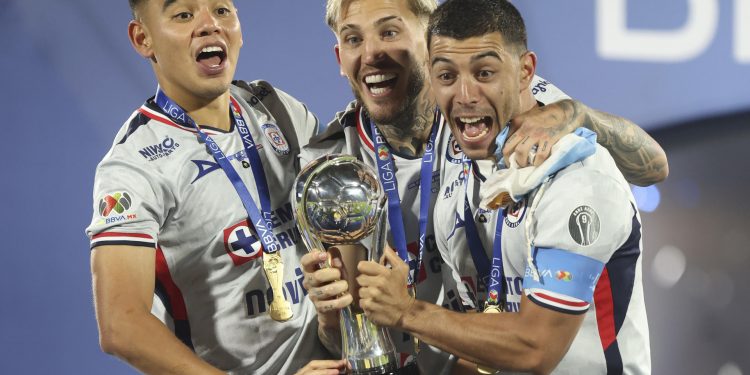¡La Máquina es campeona! Cruz Azul conquista su décima estrella con gol agónico