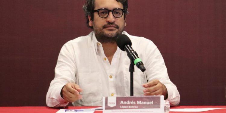 Sheinbaum reconoce a Andy López Beltrán por convertir a Morena en uno de los partidos más grandes del mundo
