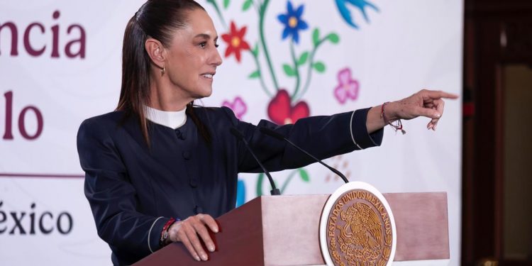 Sheinbaum convoca a movilización para defender a gobiernos de la 4T ante ataques políticos y mediáticos