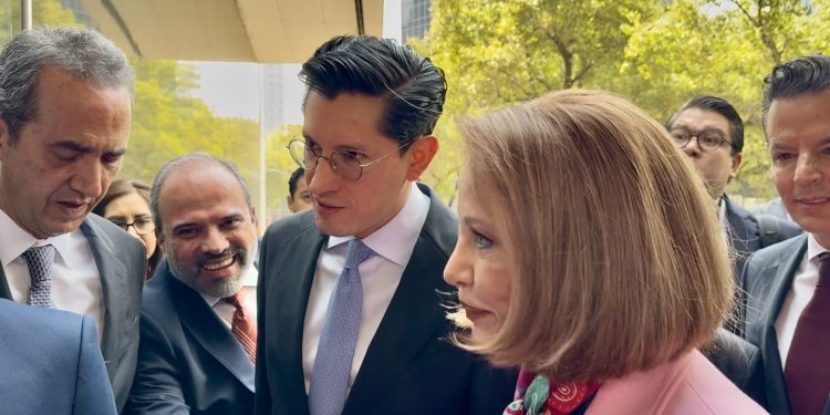 Velasco guarda silencio sobre pruebas de EU contra Rocha Moya y funcionarios de Sinaloa