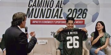 El Tri vestirá de negro ante Corea en el Mundial 2026; Mikel Arriola presenta jersey inspirado en la Piedra del Sol
