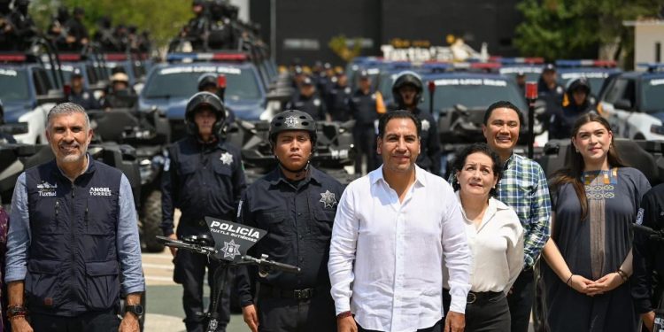 Eduardo Ramírez y Angel Torres refuerzan seguridad en Tuxtla con nuevas patrullas para la Policía Municipal