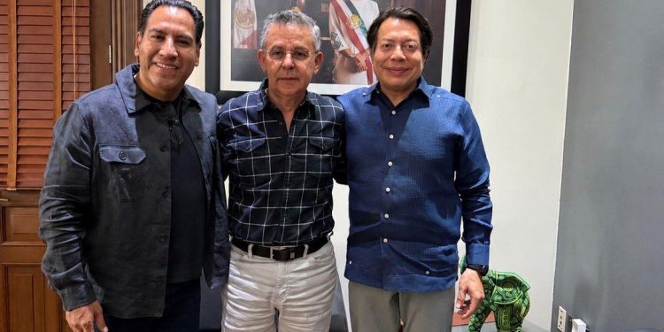 Eduardo Ramírez participa en mesa tripartita para fortalecer la educación y atender al magisterio chiapaneco