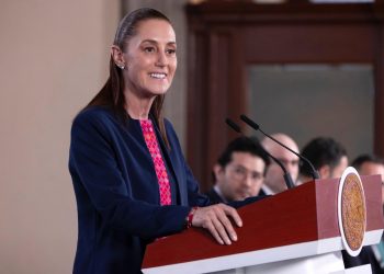 Sheinbaum descarta a Trump y señala a grupos ultraconservadores detrás de ataques a su administración