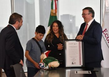Gobierno de Sheinbaum respalda registro de la marca “Pato Merlín”; IMPI inicia trámite para proteger nombre y diseño