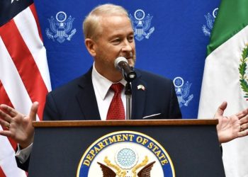 Sheinbaum pone límite a embajador de EU: “Los asuntos de México corresponden a los mexicanos”