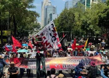 Sheinbaum apuesta por el diálogo con la CNTE y atribuye violencia a provocadores 