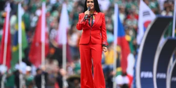 Salma Hayek no representó al Gobierno mexicano en la inauguración del Mundial, aclara Sheinbaum