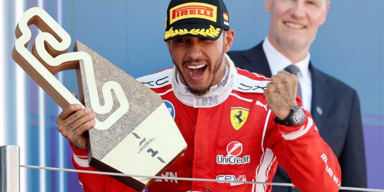 Hamilton conquista Barcelona y logra su primer triunfo con Ferrari